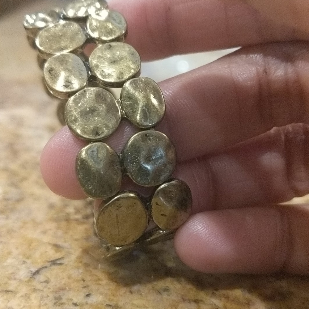 Hammered bracelet